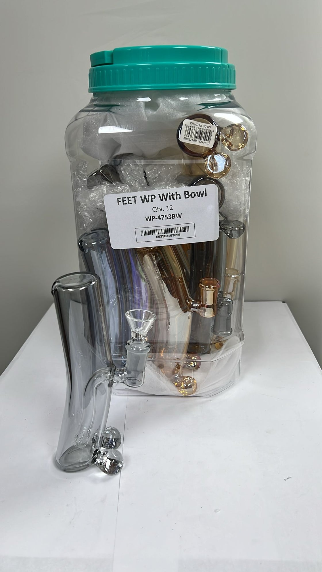 WP4753BW- 8.5" Feet Design WP with Bowl 12ct/Jar